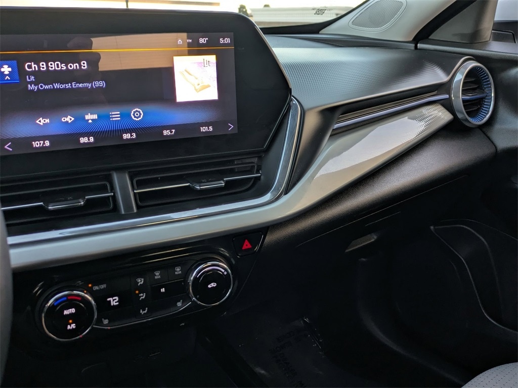 Thumbnail: 2025 Chevrolet Trax - 15