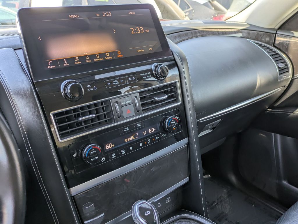 Thumbnail: 2024 INFINITI QX80 - 15