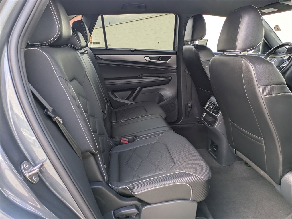 Thumbnail: 2025 Volkswagen Atlas - 31