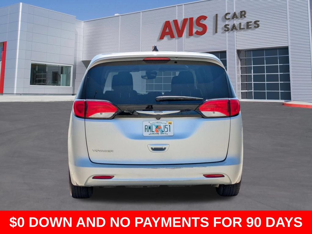 Thumbnail: 2024 Chrysler Voyager - 7