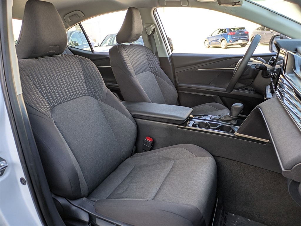 Thumbnail: 2025 Toyota Camry - 28