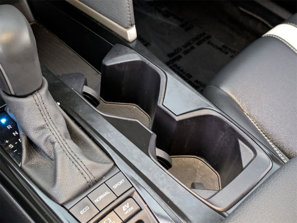 Thumbnail: 2025 Toyota Camry - 19