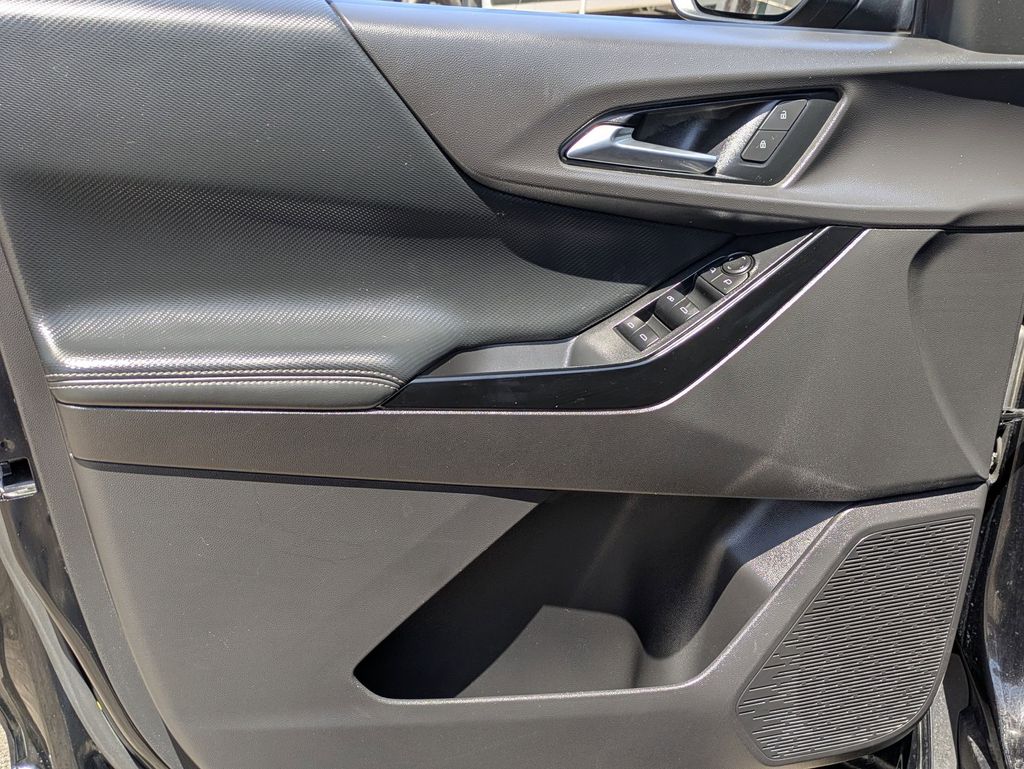 Thumbnail: 2025 Chevrolet Equinox - 11