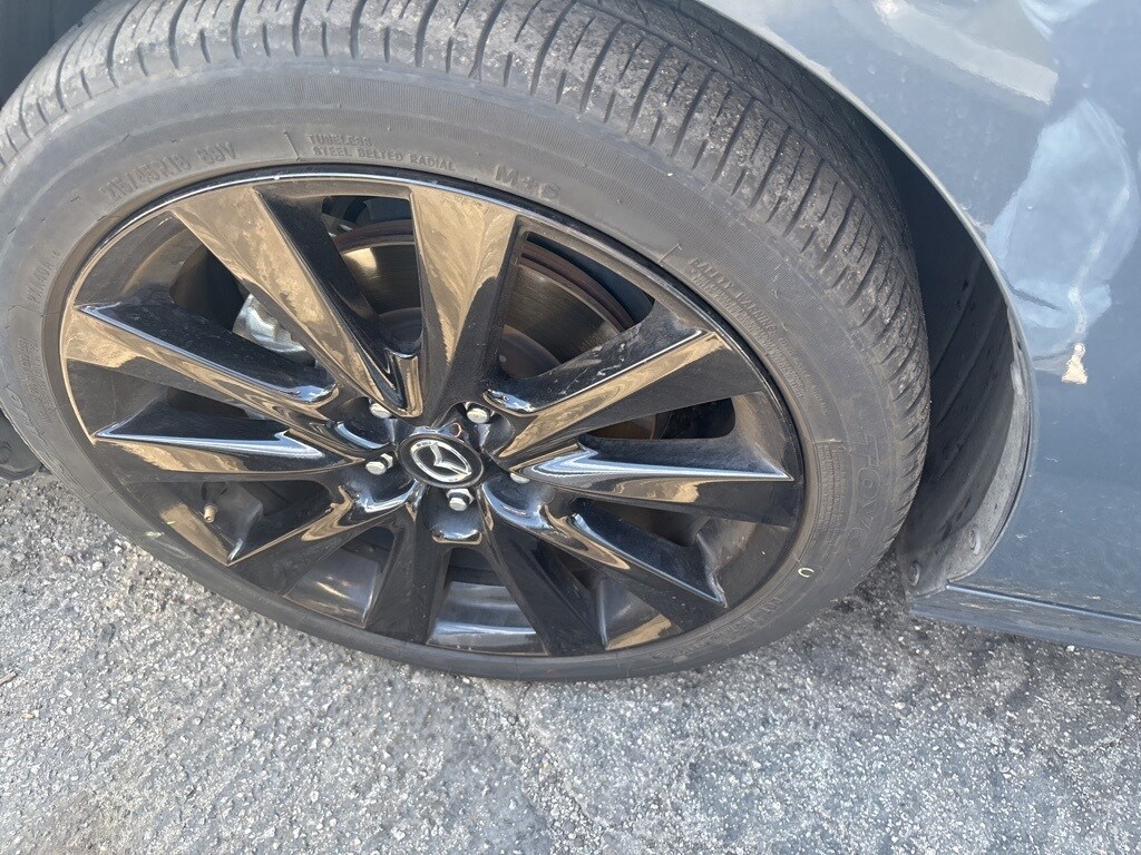 2024 Mazda Mazda3 Sedan 2.5 s Carbon photo 2
