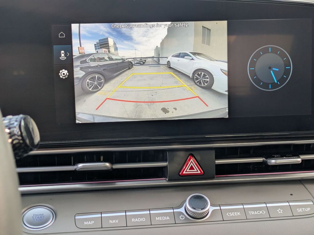 Thumbnail: 2025 Hyundai Elantra - 16