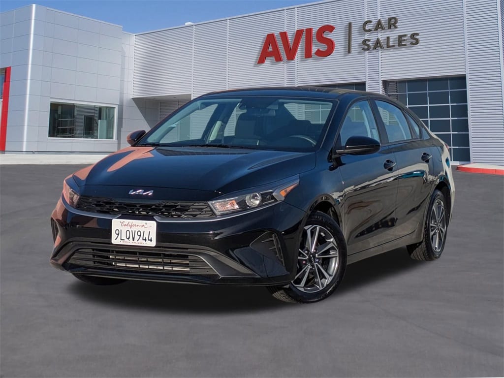 2024 Kia Forte LXS's photo