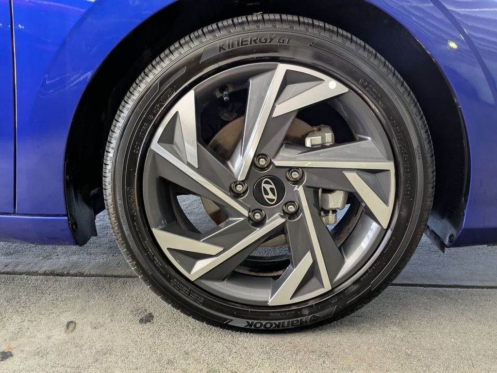 Thumbnail: 2025 Hyundai Elantra - 30