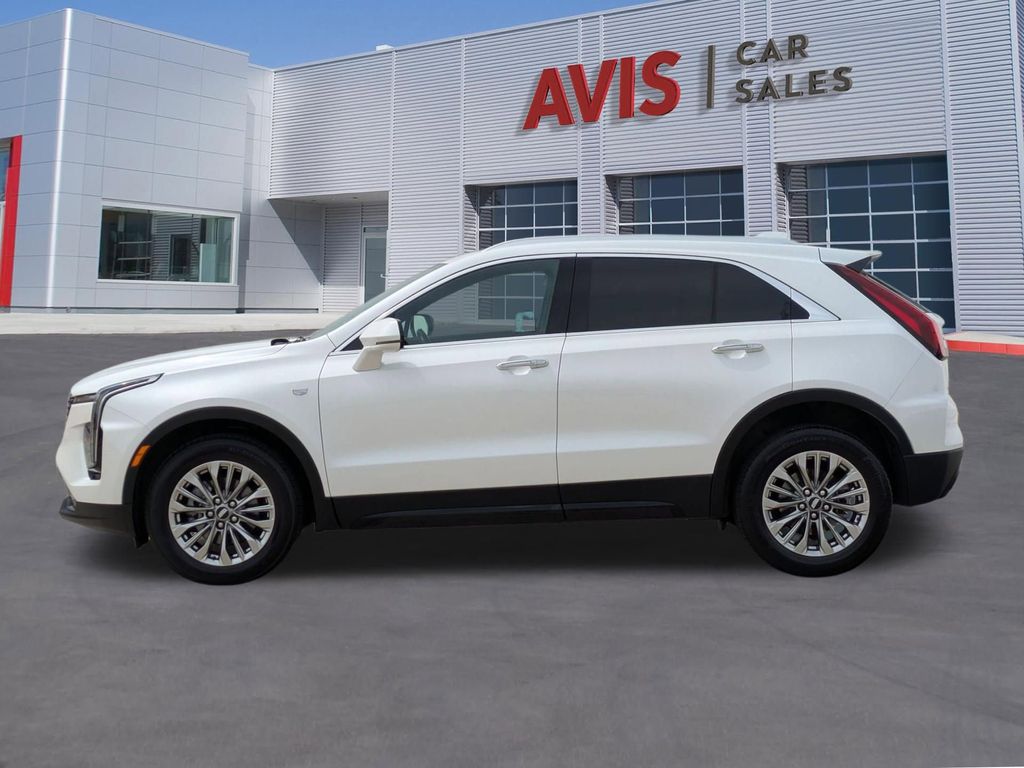 Thumbnail: 2024 Cadillac XT4 - 10