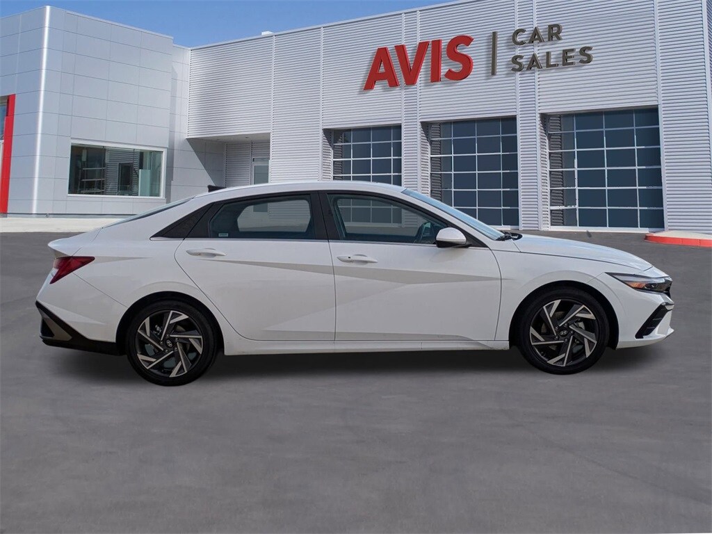 Thumbnail: 2025 Hyundai Elantra - 5