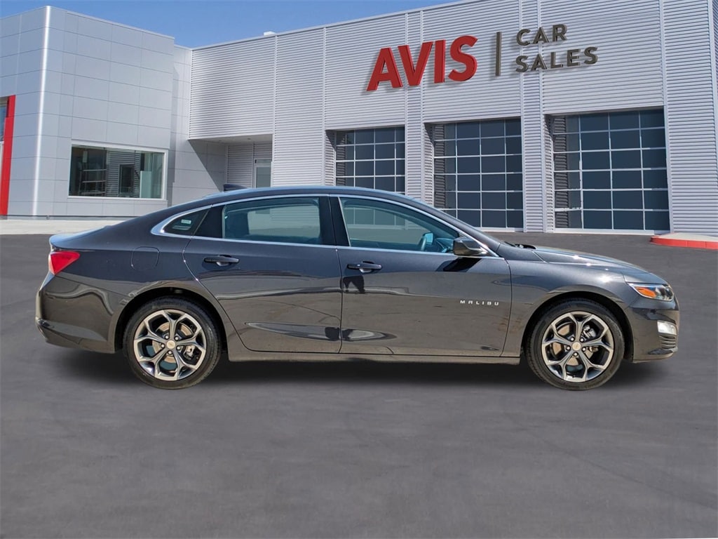 Thumbnail: 2023 Chevrolet Malibu - 5