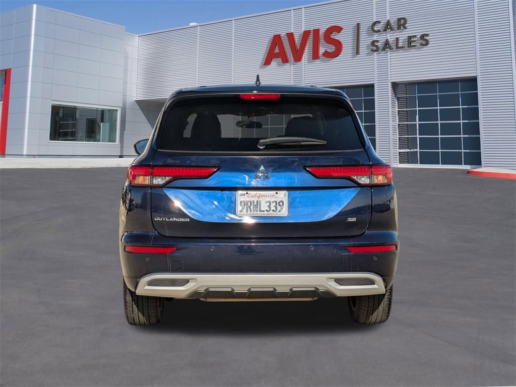 Thumbnail: 2024 Mitsubishi Outlander - 7