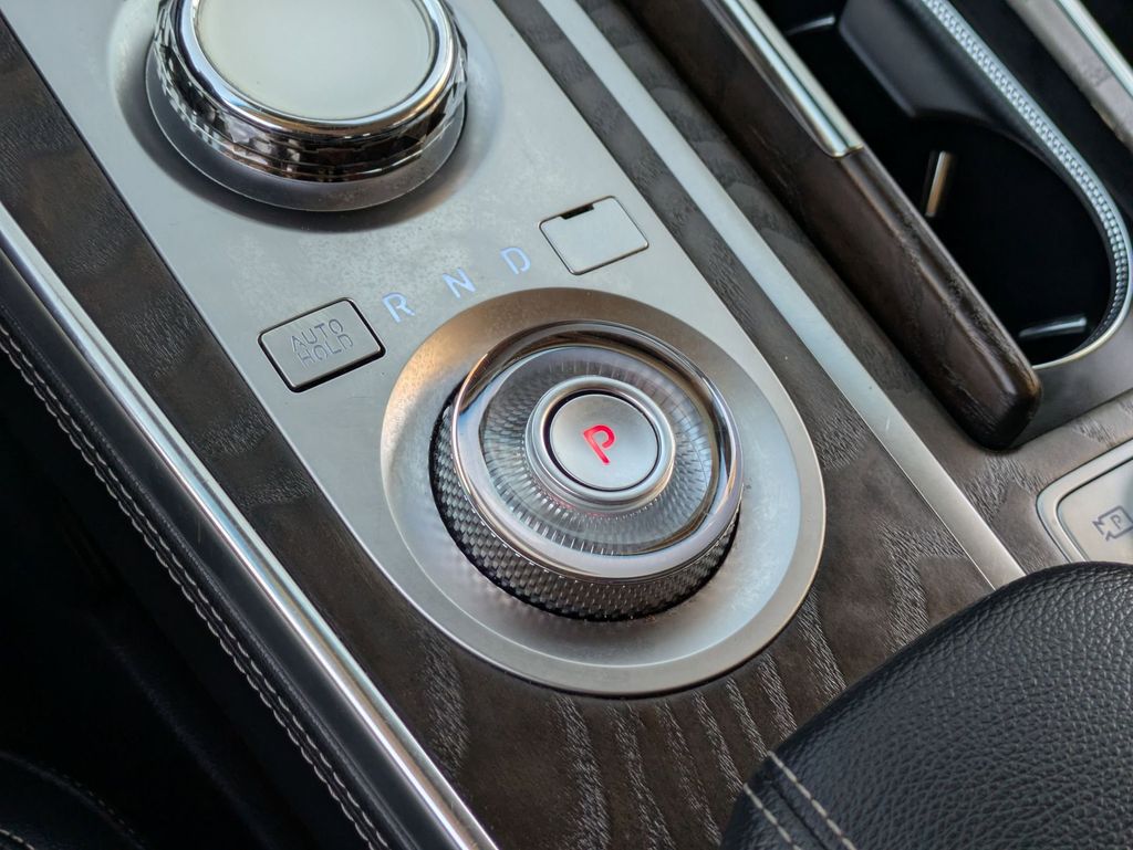 Thumbnail: 2024 Genesis GV80 - 18