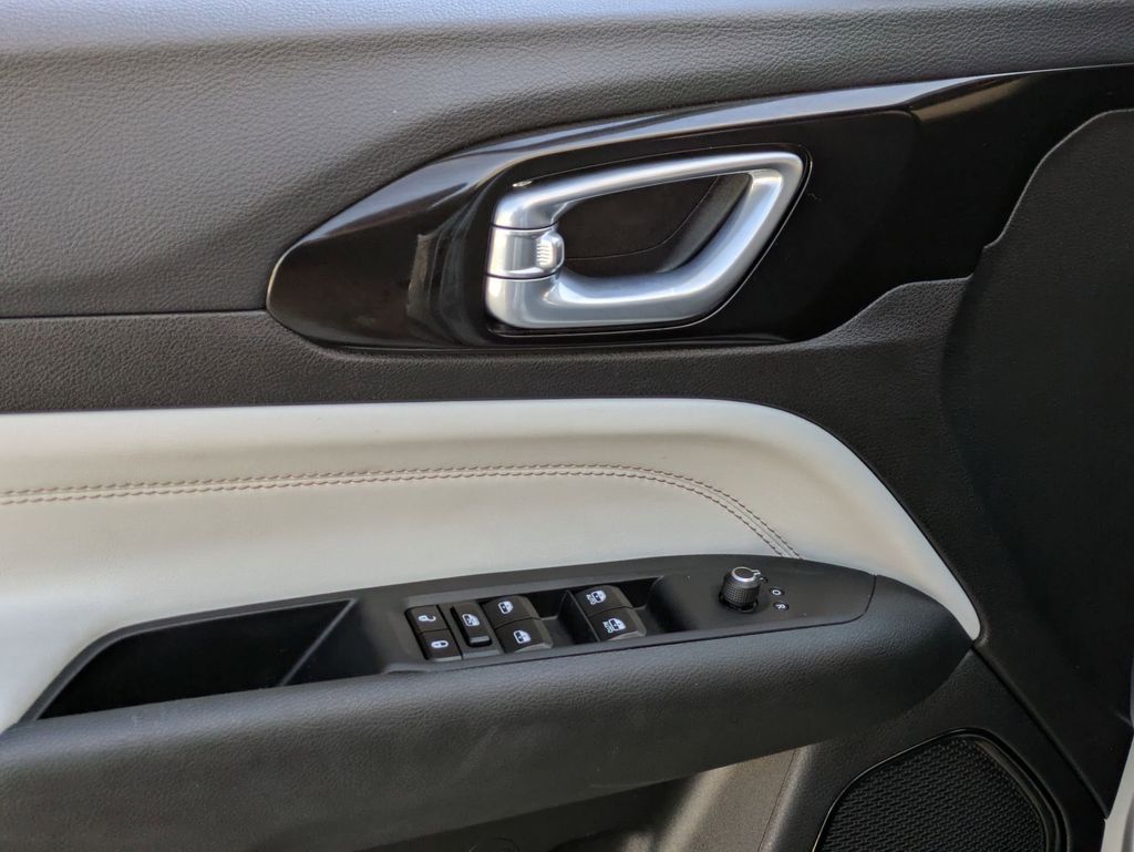 Thumbnail: 2025 Jeep Compass - 13