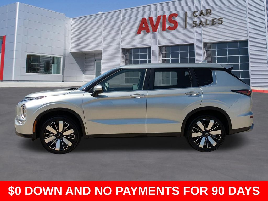 Thumbnail: 2025 Mitsubishi Outlander - 10
