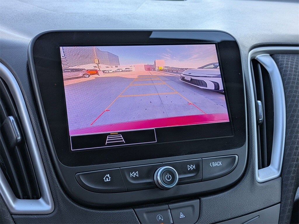 Thumbnail: 2024 Chevrolet Malibu - 18