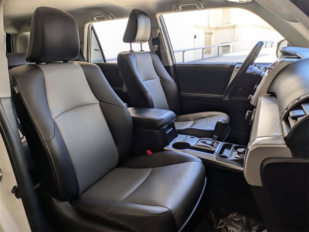 Thumbnail: 2024 Toyota 4Runner - 28