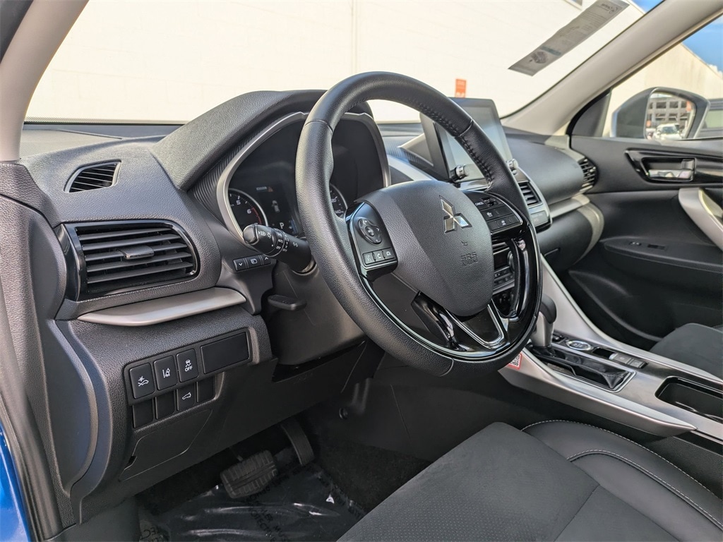 Thumbnail: 2025 Mitsubishi Eclipse Cross - 15