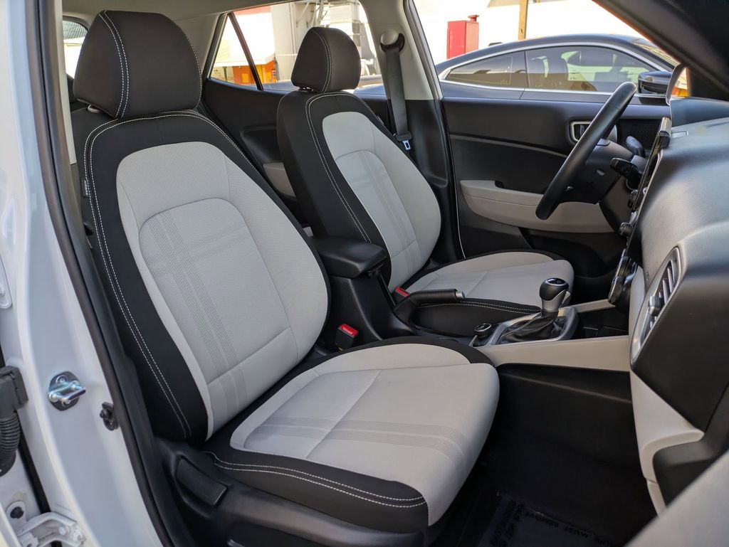 Thumbnail: 2025 Hyundai Venue - 28