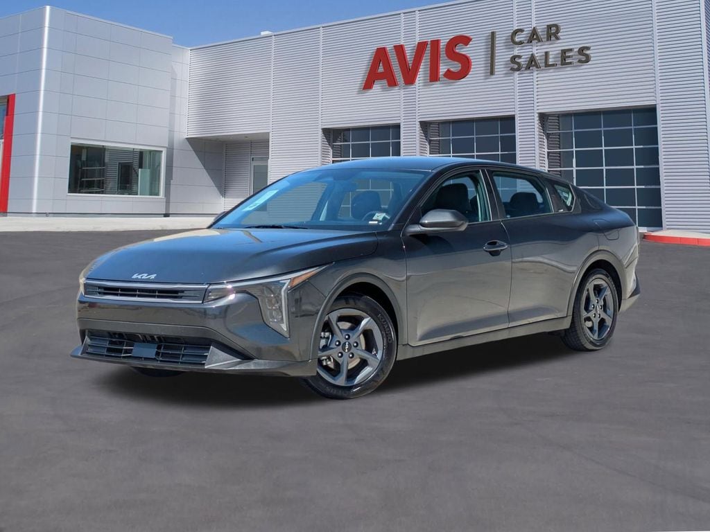 2025 Kia K4 LXS AT's photo