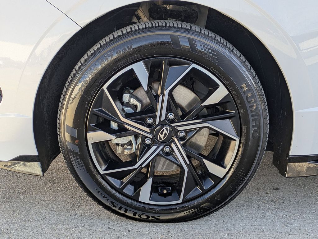 Thumbnail: 2025 Hyundai Sonata - 31