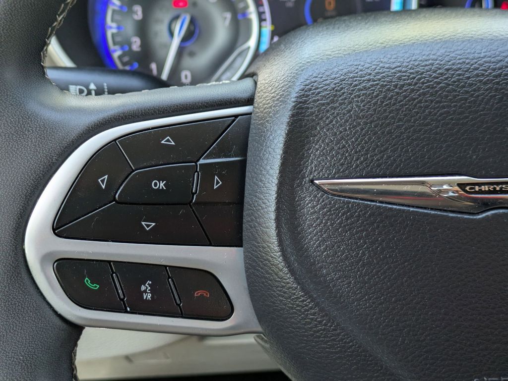 Thumbnail: 2024 Chrysler Pacifica - 20