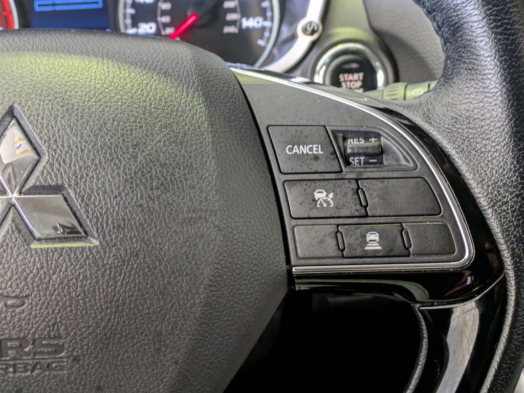 Thumbnail: 2025 Mitsubishi Eclipse Cross - 21