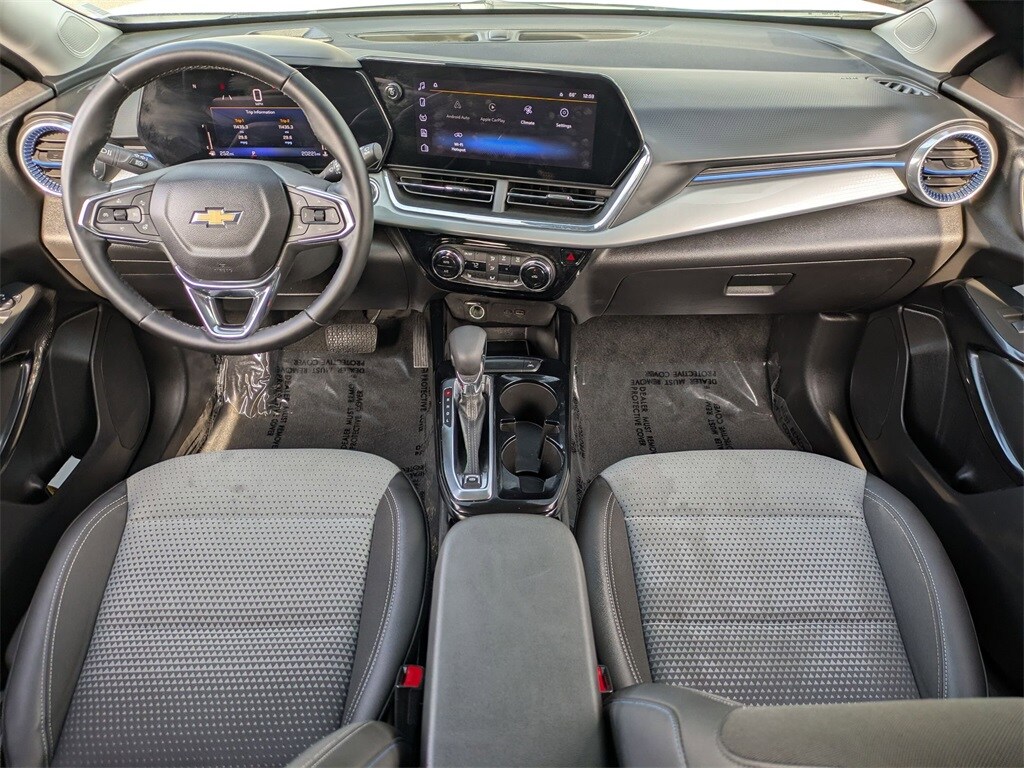 Thumbnail: 2025 Chevrolet Trax - 25