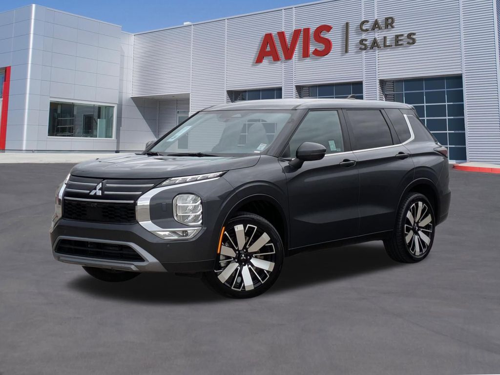 2025 Mitsubishi Outlander's photo