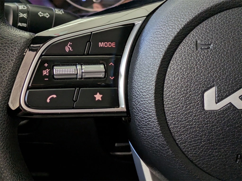 Thumbnail: 2024 Kia Forte - 20