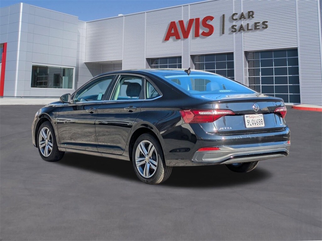 Thumbnail: 2024 Volkswagen Jetta - 9