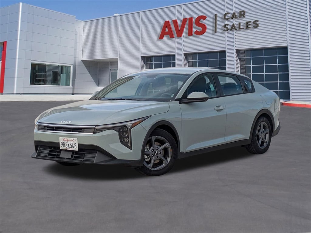 2025 Kia K4 LXS