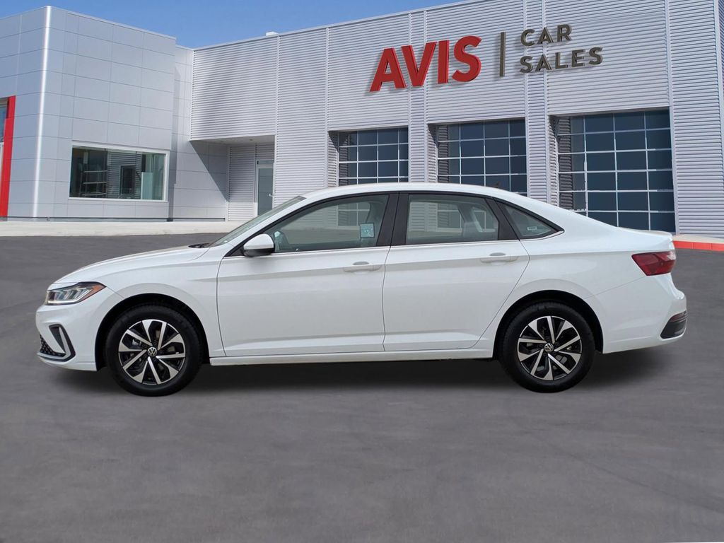 Thumbnail: 2025 Volkswagen Jetta - 10