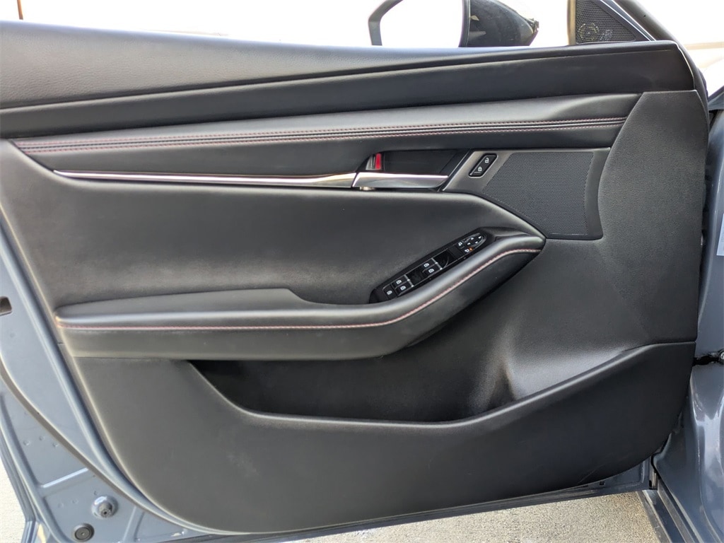 Thumbnail: 2025 Mazda Mazda3 - 11