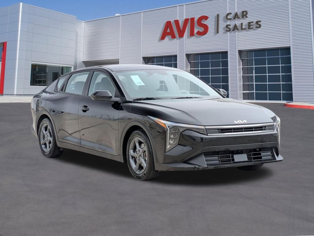 Thumbnail: 2025 Kia K4 - 3