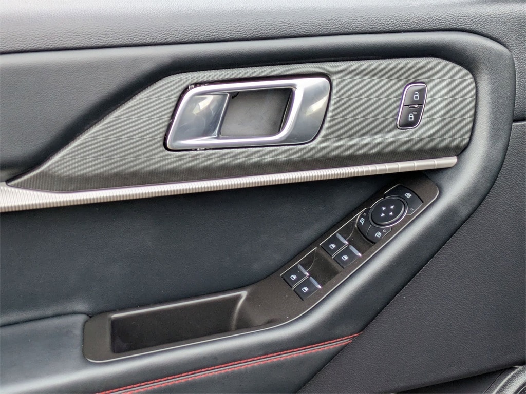 Thumbnail: 2025 Ford Explorer - 13