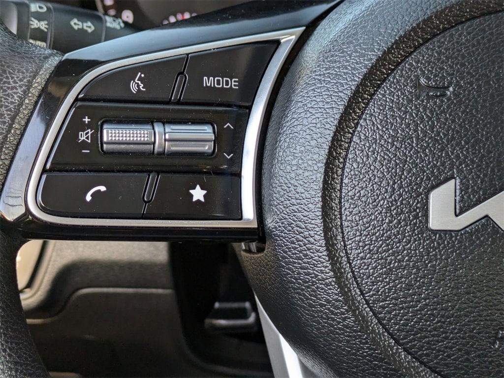 Thumbnail: 2024 Kia Forte - 20