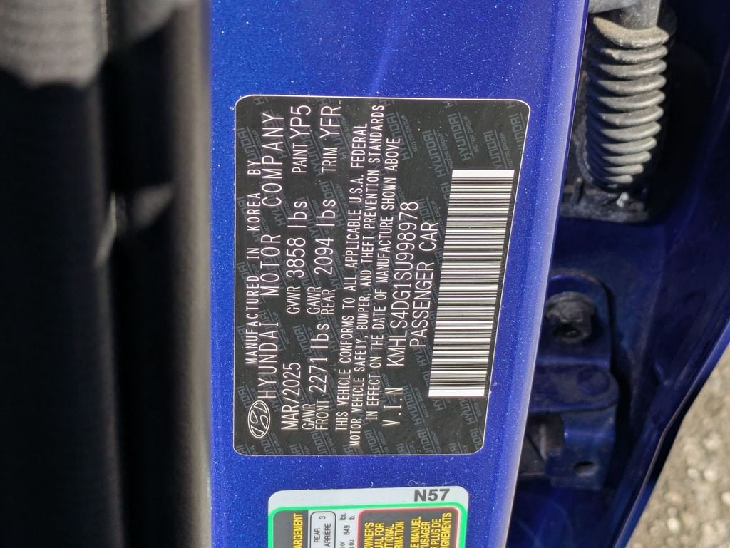 Thumbnail: 2025 Hyundai Elantra - 32