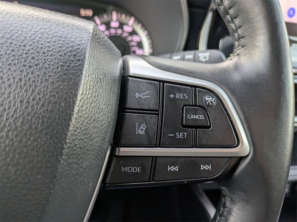 Thumbnail: 2024 Toyota Highlander - 23