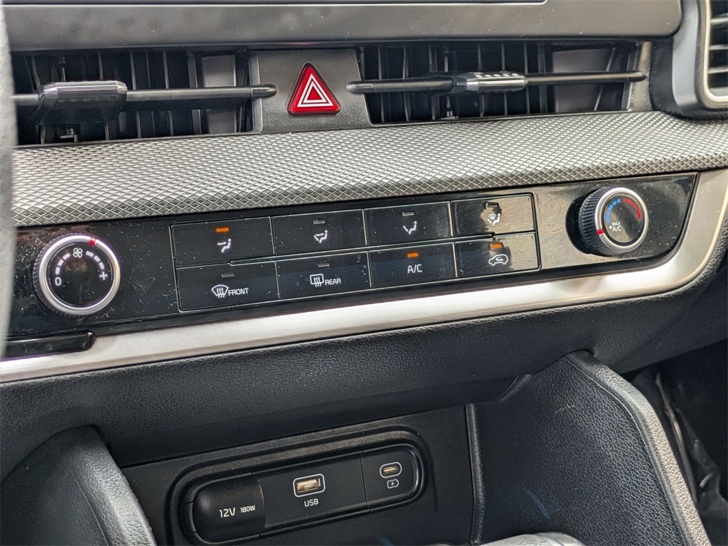 Thumbnail: 2023 Kia Sportage - 17