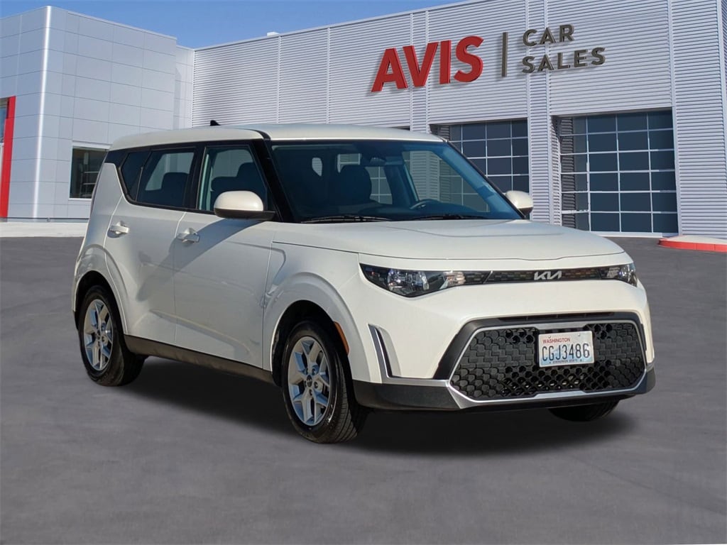 Thumbnail: 2023 Kia Soul - 3