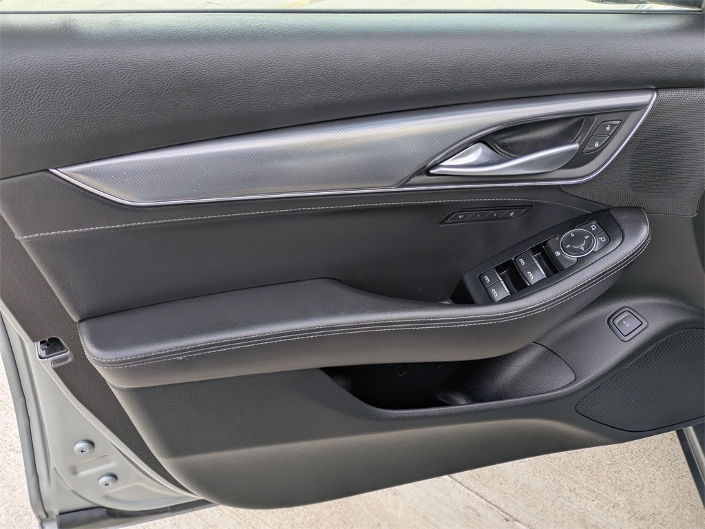 Thumbnail: 2023 Cadillac CT5 - 11