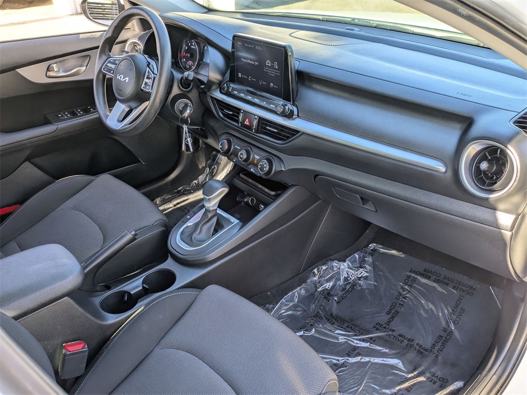 Thumbnail: 2024 Kia Forte - 29