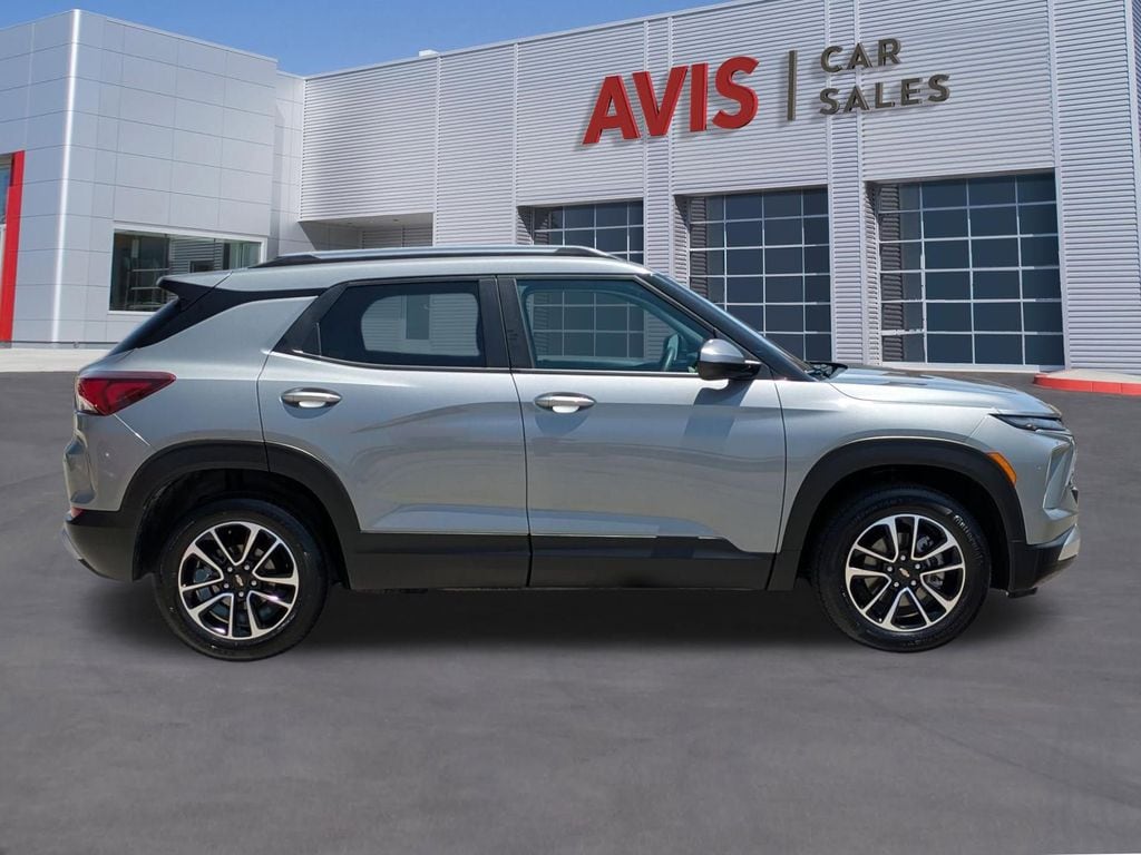 Thumbnail: 2025 Chevrolet TrailBlazer - 5