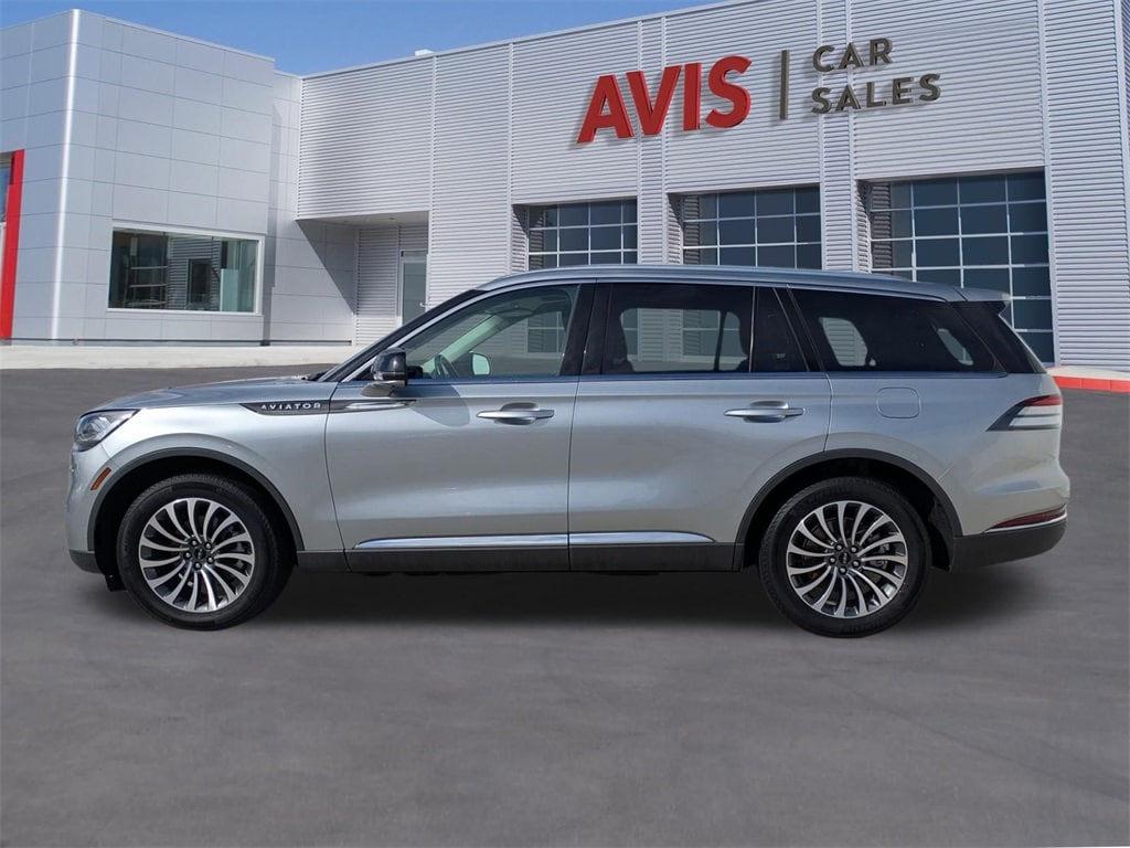 Thumbnail: 2024 Lincoln Aviator - 10