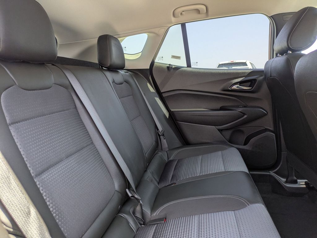 Thumbnail: 2025 Chevrolet Trax - 13