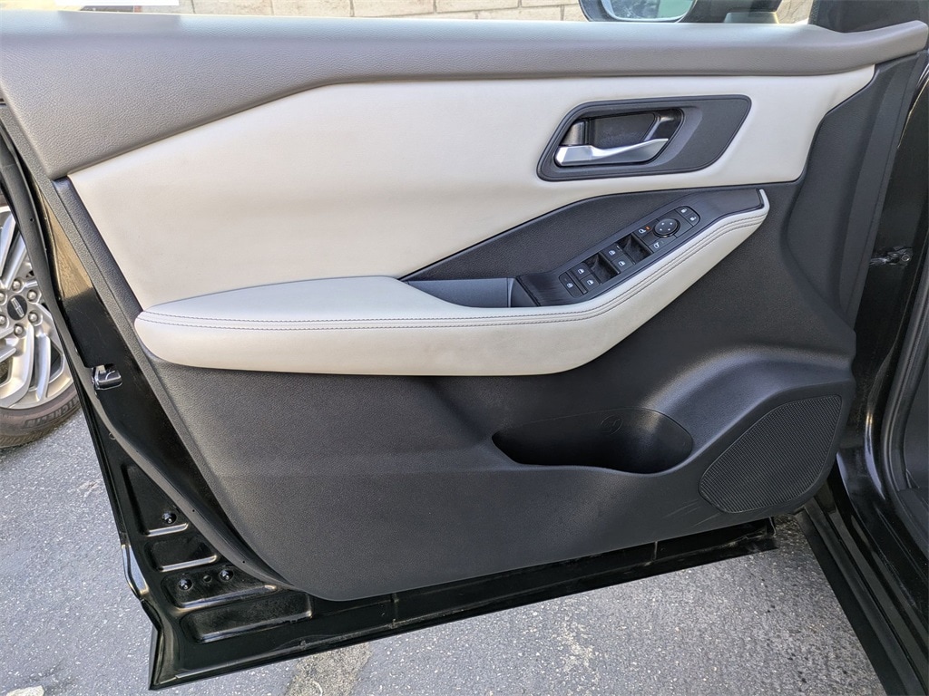 Thumbnail: 2024 Nissan Rogue - 11