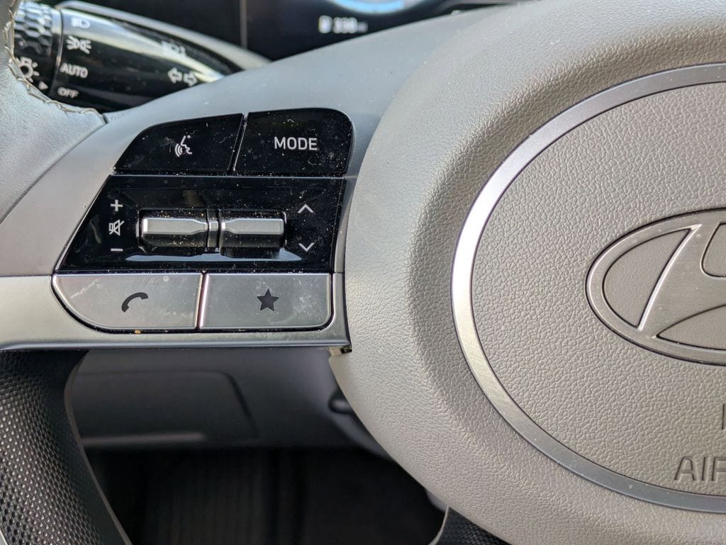 Thumbnail: 2025 Hyundai Elantra - 20