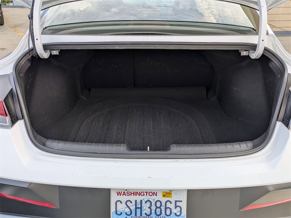 Thumbnail: 2025 Hyundai Elantra - 26