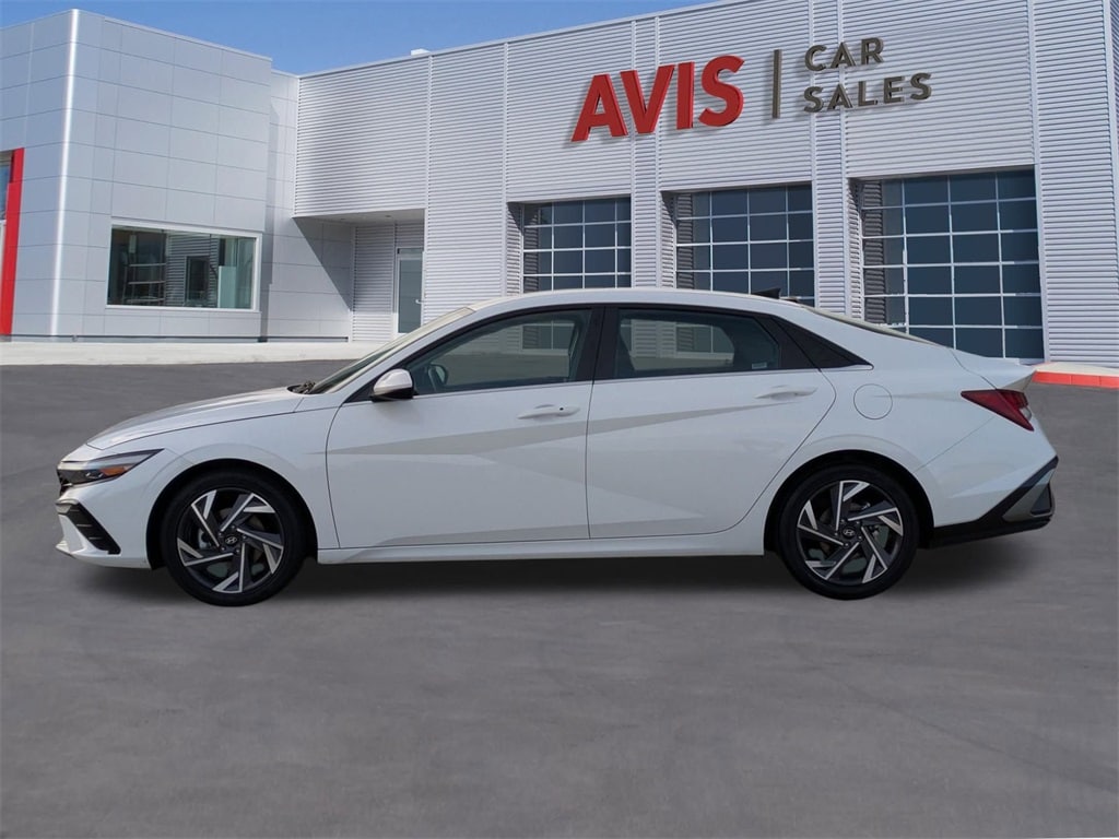 Thumbnail: 2025 Hyundai Elantra - 10