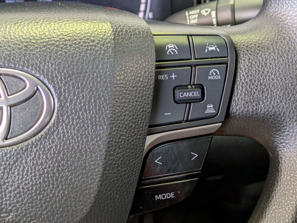 Thumbnail: 2025 Toyota Camry - 21